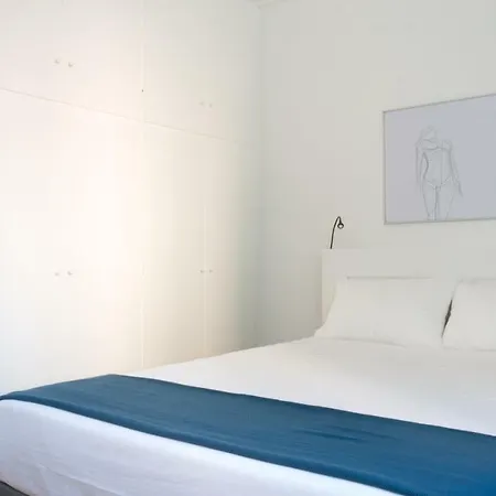 Daire Ariadne's Penthouse In